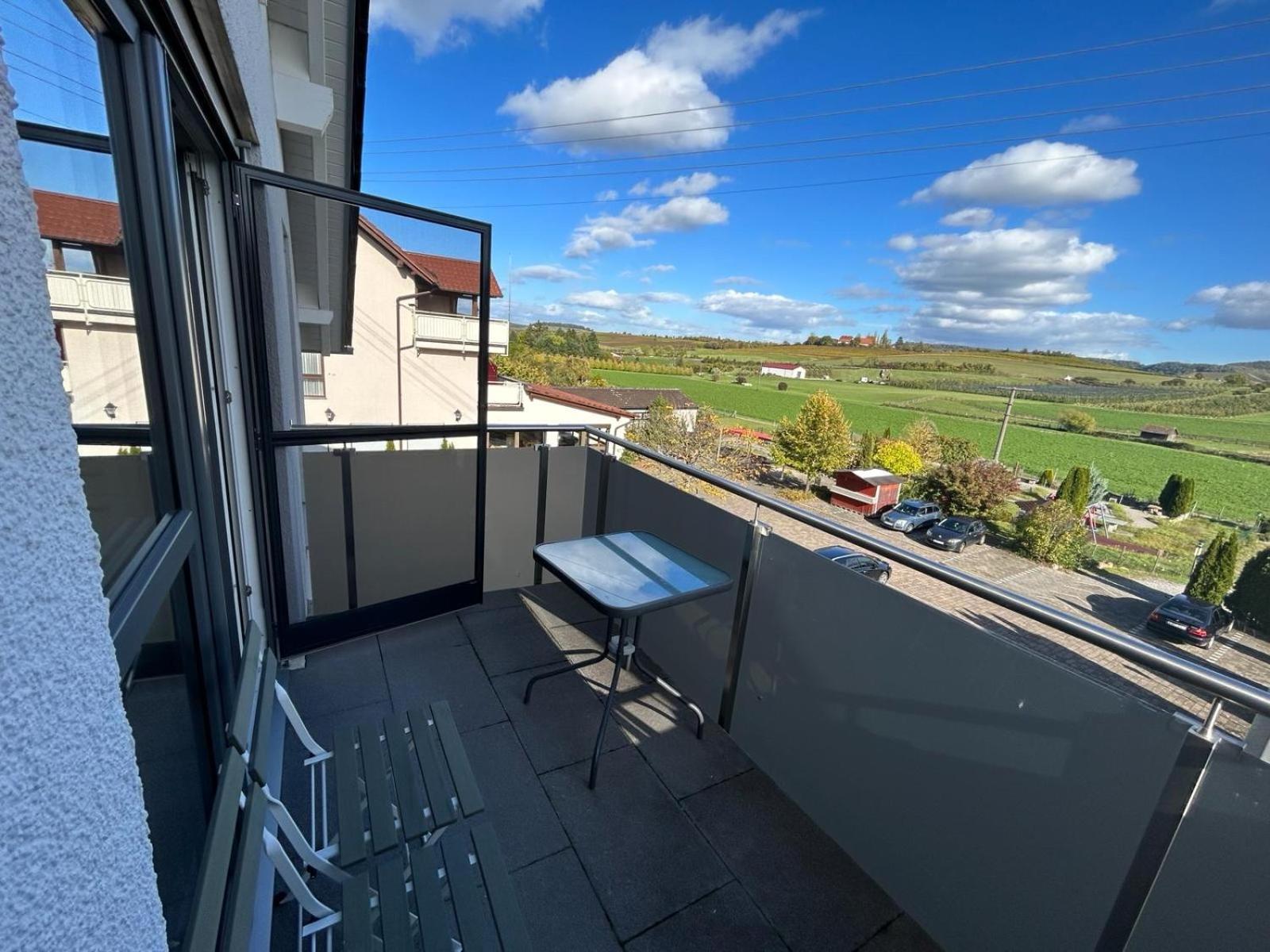 3 Zimmer Neubauwohnung In Der Schwaebischen Toskana Lowenstein Bagian luar foto