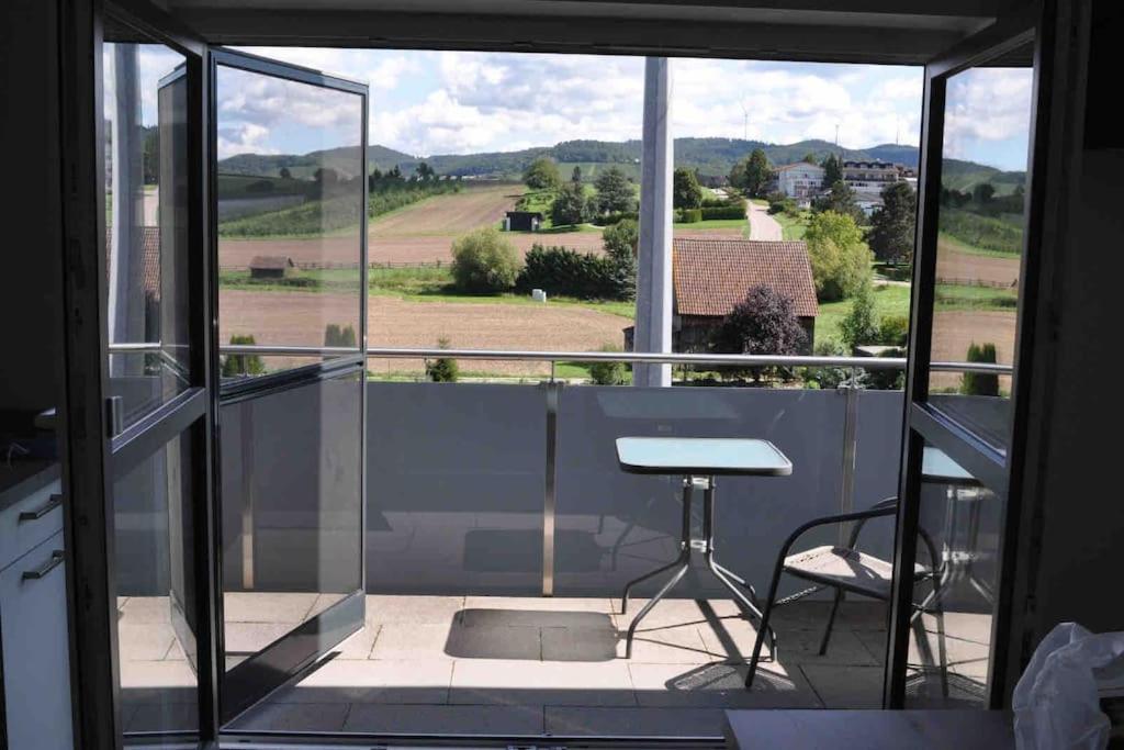 3 Zimmer Neubauwohnung In Der Schwaebischen Toskana Lowenstein Bagian luar foto