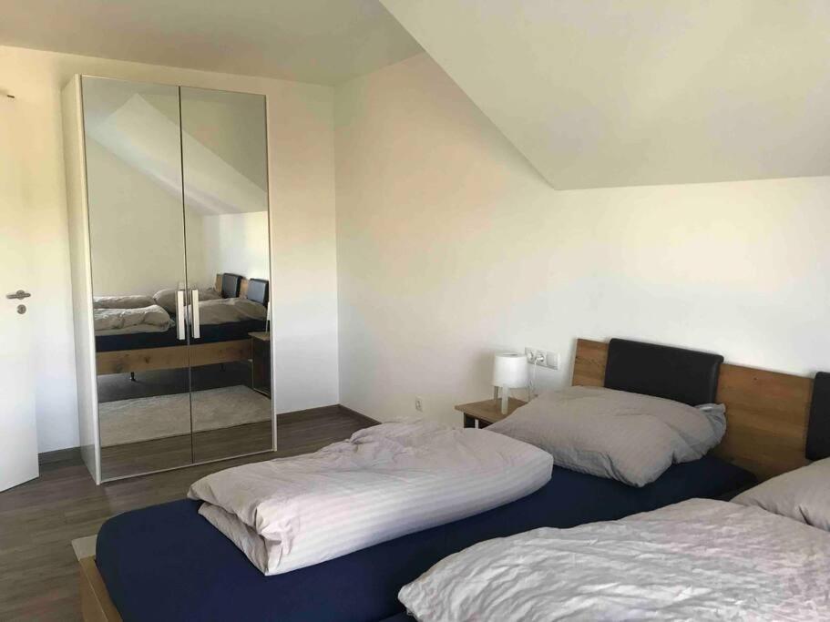 3 Zimmer Neubauwohnung In Der Schwaebischen Toskana Lowenstein Bagian luar foto